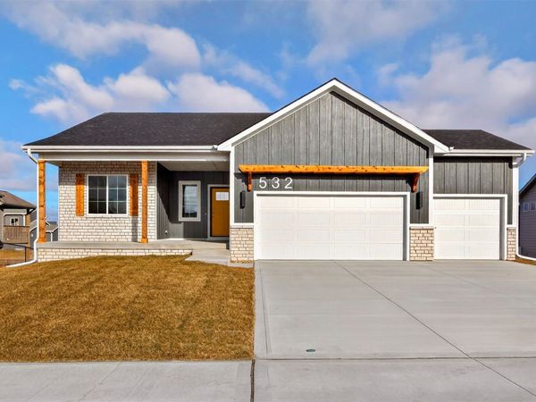 532 Wicker Drive, Huxley, IA 50124
