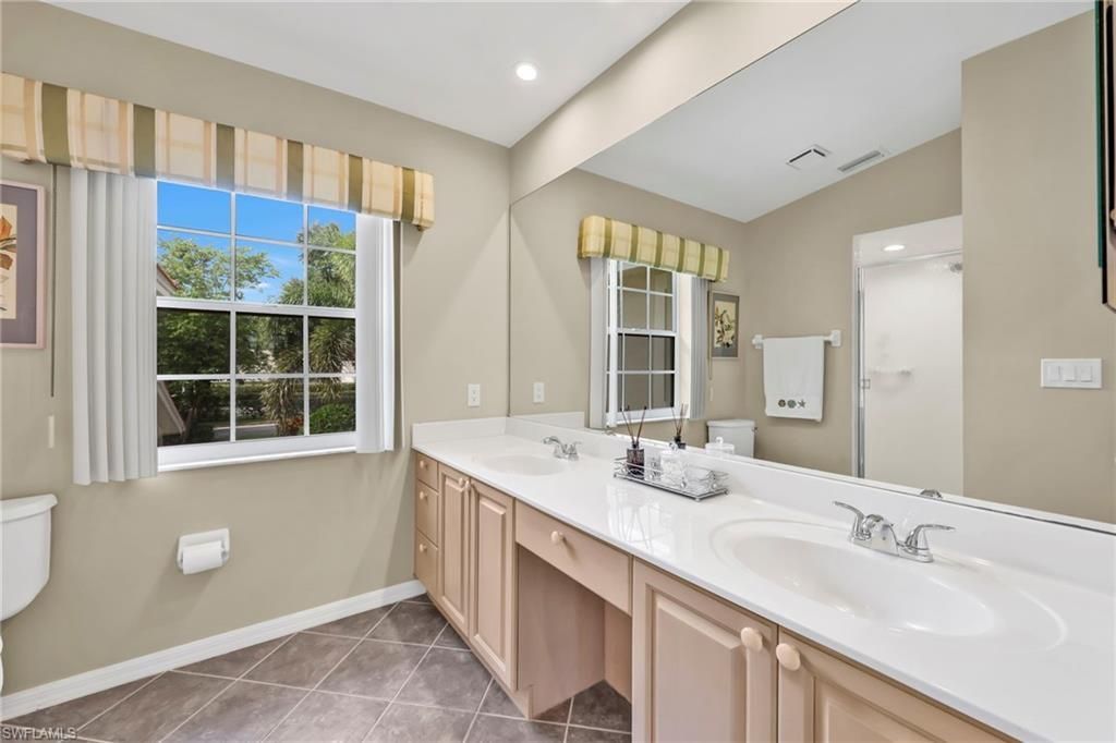 2476 Orchid Bay Dr, Unit W201, Naples, FL 34109 Photo