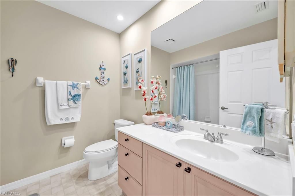 2476 Orchid Bay Dr, Unit W201, Naples, FL 34109 Photo