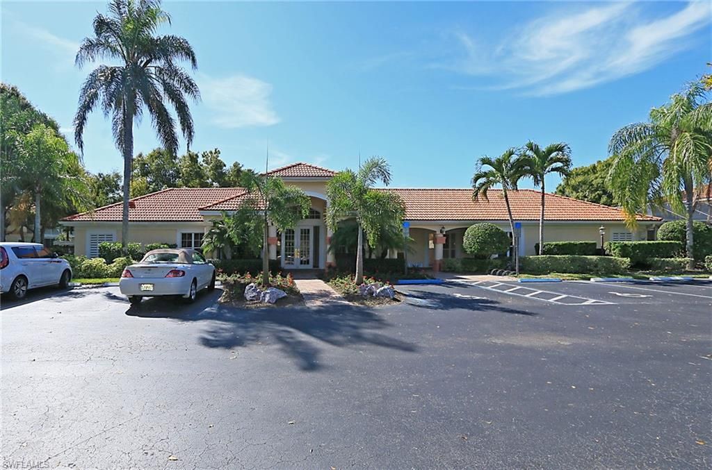 2476 Orchid Bay Dr, Unit W201, Naples, FL 34109 Photo