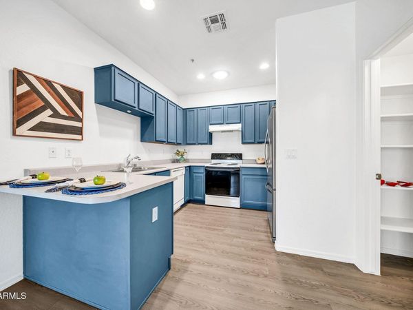 8800 N 107th Avenue, Unit 52, Peoria, AZ 85345