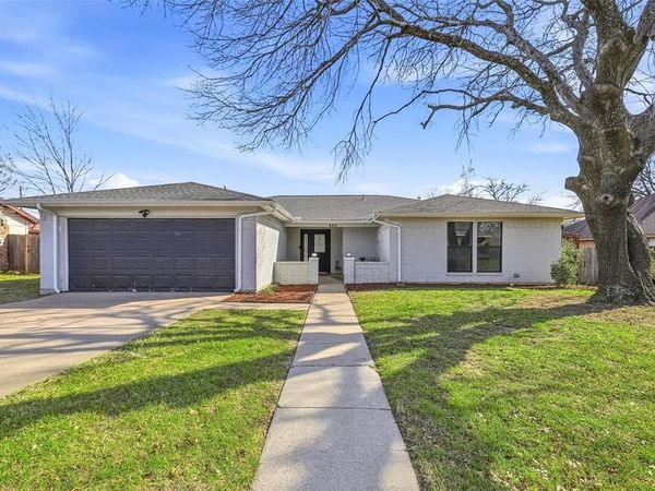 629 Owens Drive, Crowley, TX 76036