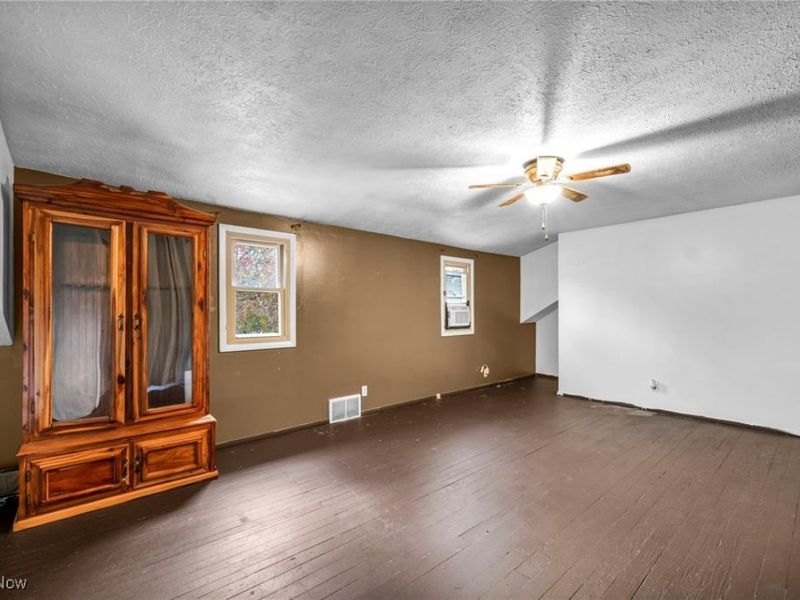12908 Shadyway Road, Garfield Heights, OH 44125 Photo 17