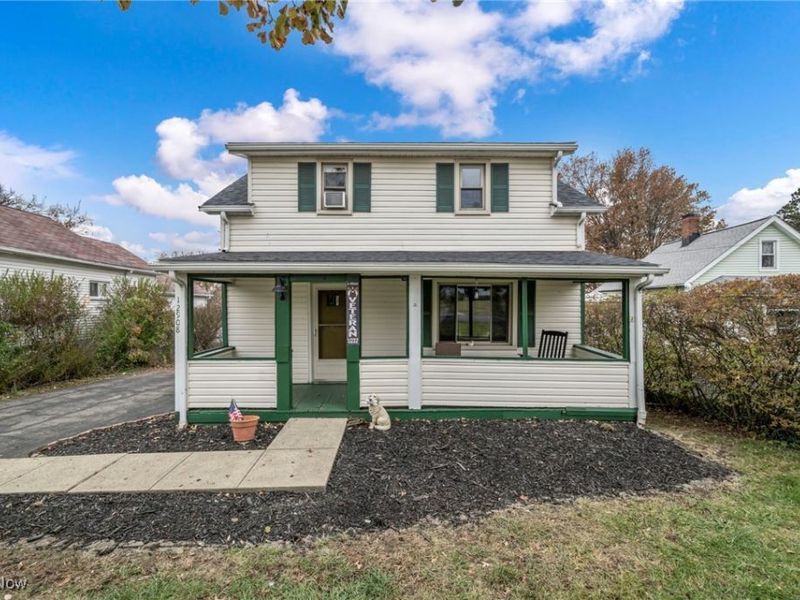 12908 Shadyway Road, Garfield Heights, OH 44125 Photo 2
