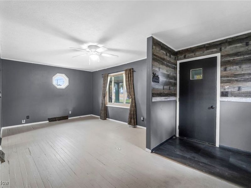 12908 Shadyway Road, Garfield Heights, OH 44125 Photo 8
