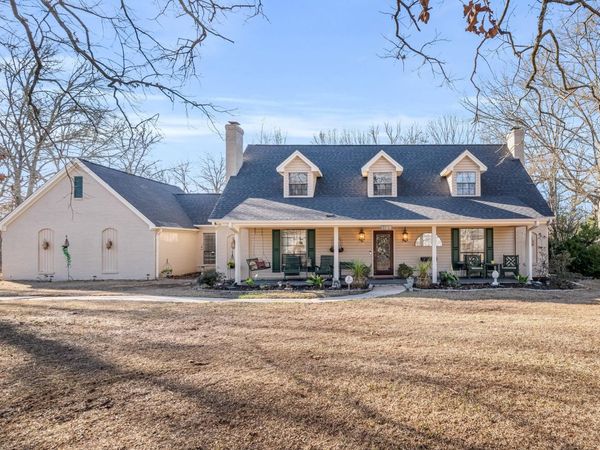 1189 Meadowlark Dr, Starkville, MS 39759