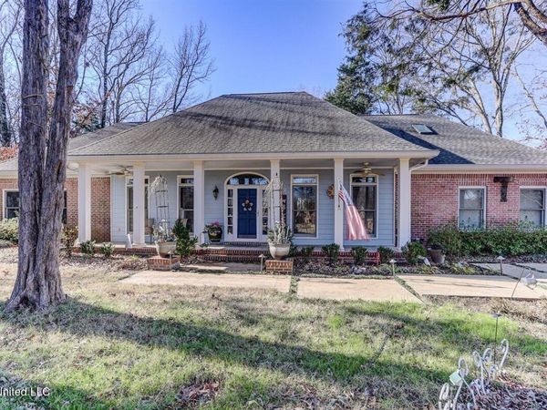 8237 Windersgate Drive, Olive Branch, MS 38654