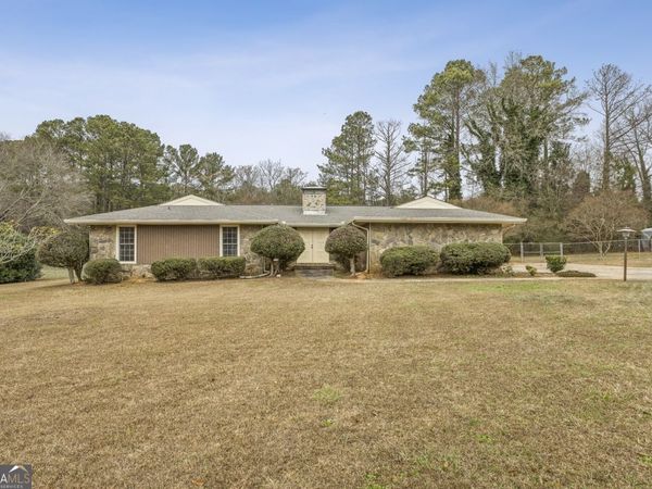 533 Avalon Drive, Fayetteville, GA 30214