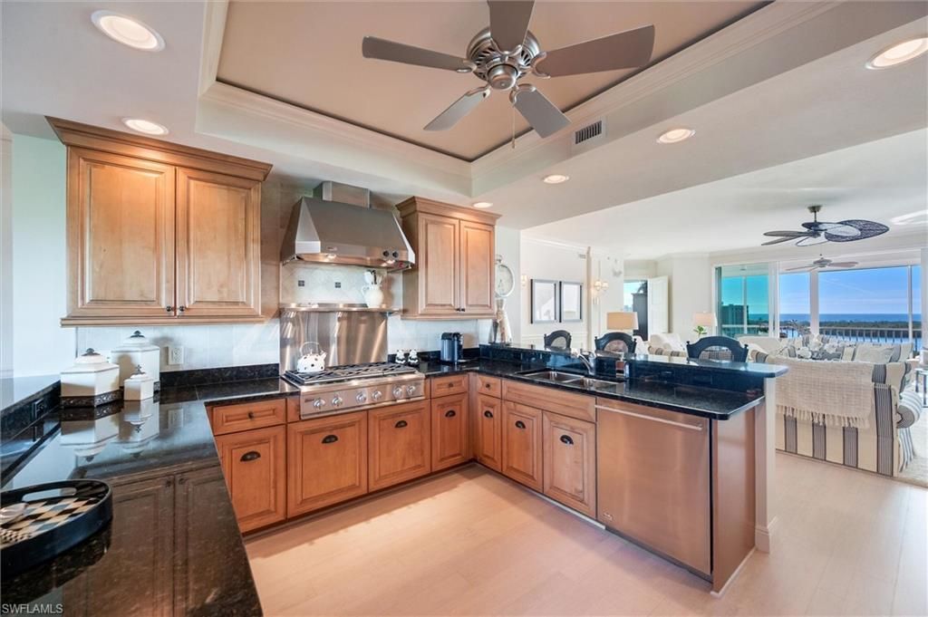 265 Indies Way, Unit 802, Naples, FL 34110 Photo