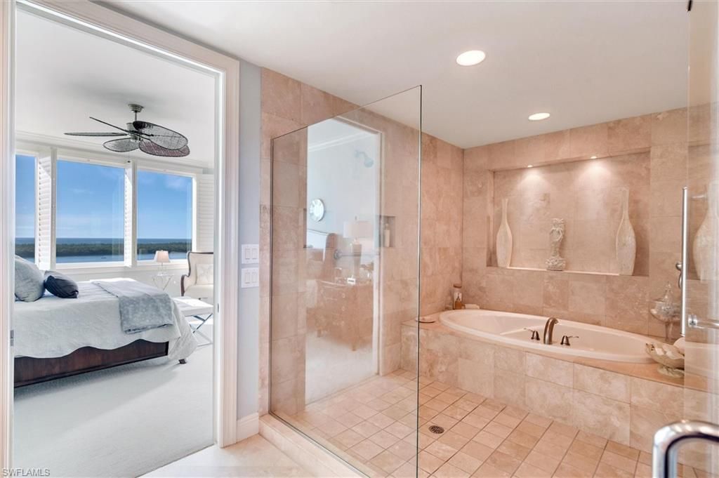 265 Indies Way, Unit 802, Naples, FL 34110 Photo