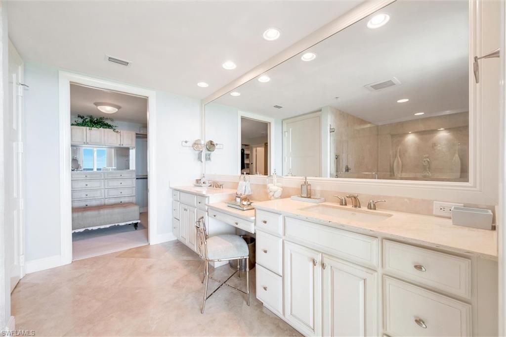 265 Indies Way, Unit 802, Naples, FL 34110 Photo