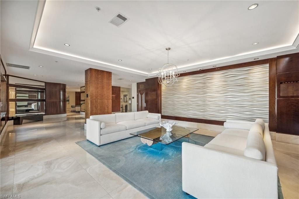 265 Indies Way, Unit 802, Naples, FL 34110 Photo