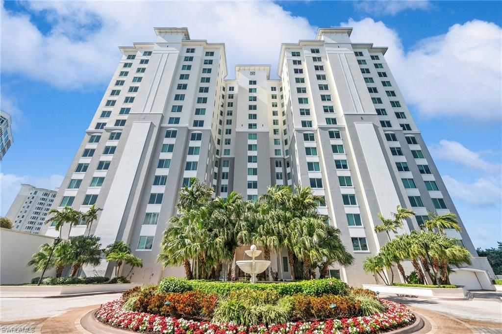 265 Indies Way, Unit 802, Naples, FL 34110 Photo