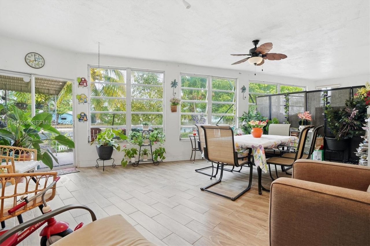 9417 NW 70th Pl, Tamarac, FL 33321 Photo