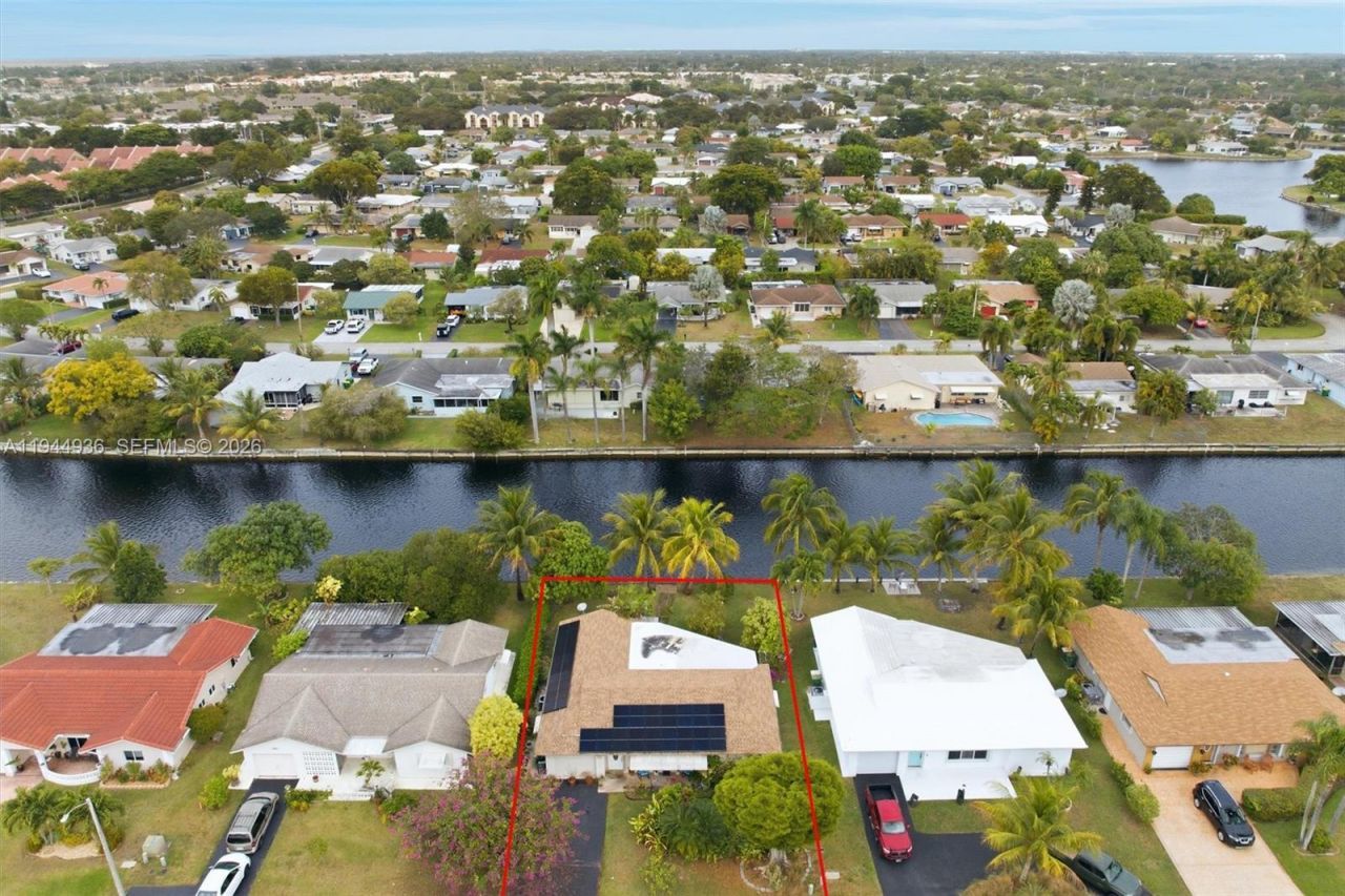 9417 NW 70th Pl, Tamarac, FL 33321 Photo