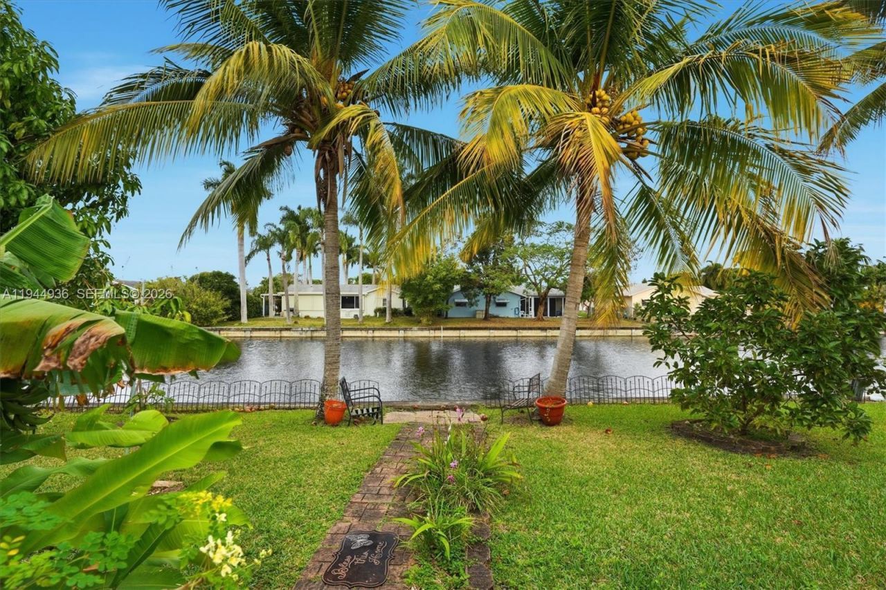 9417 NW 70th Pl, Tamarac, FL 33321 Photo