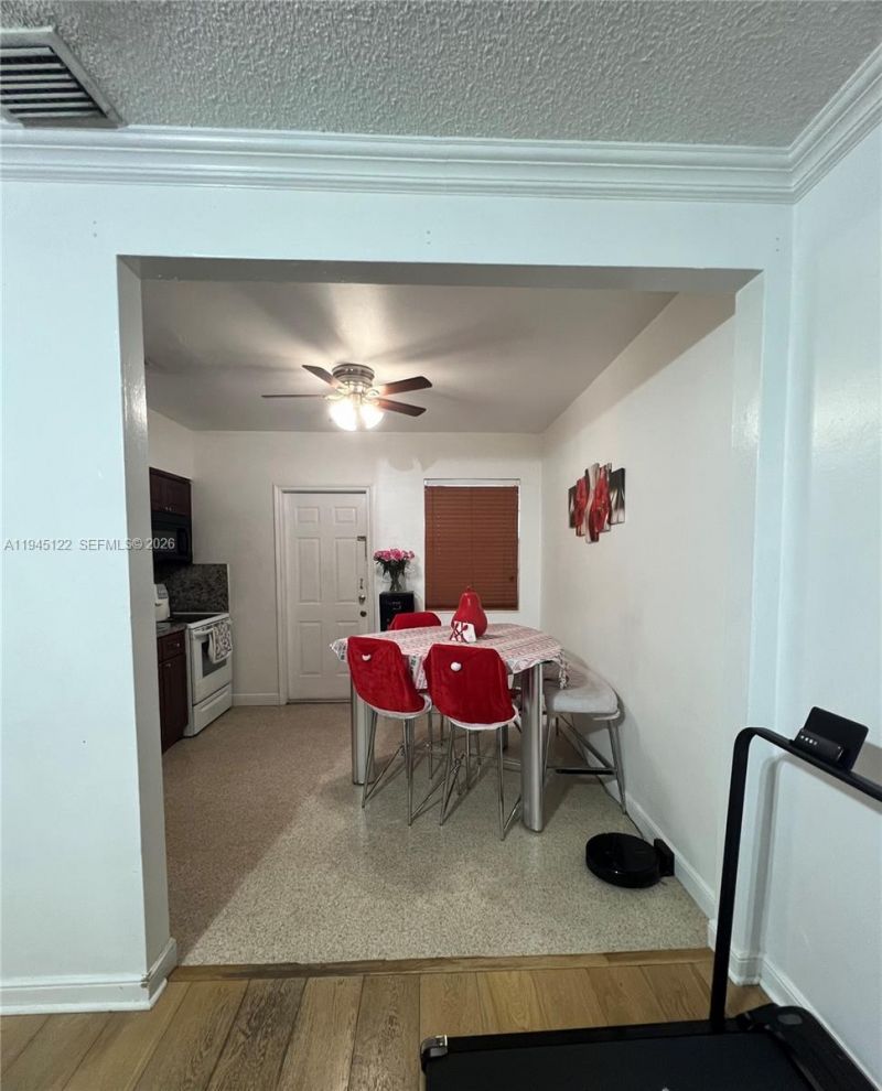 2651 W 12th Ave, Hialeah, FL 33010 Photo