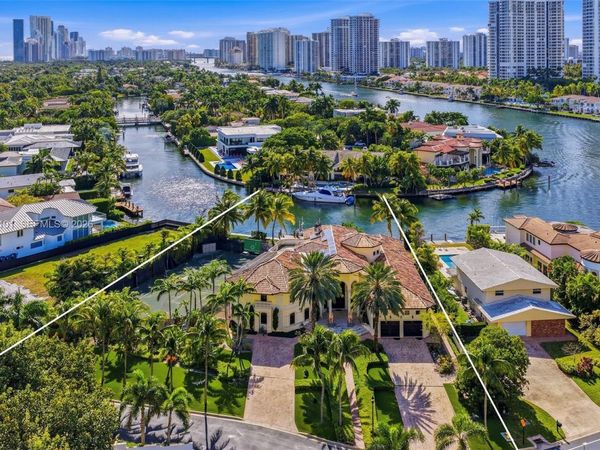 680 Golden Beach Dr , Golden Beach, FL 33160