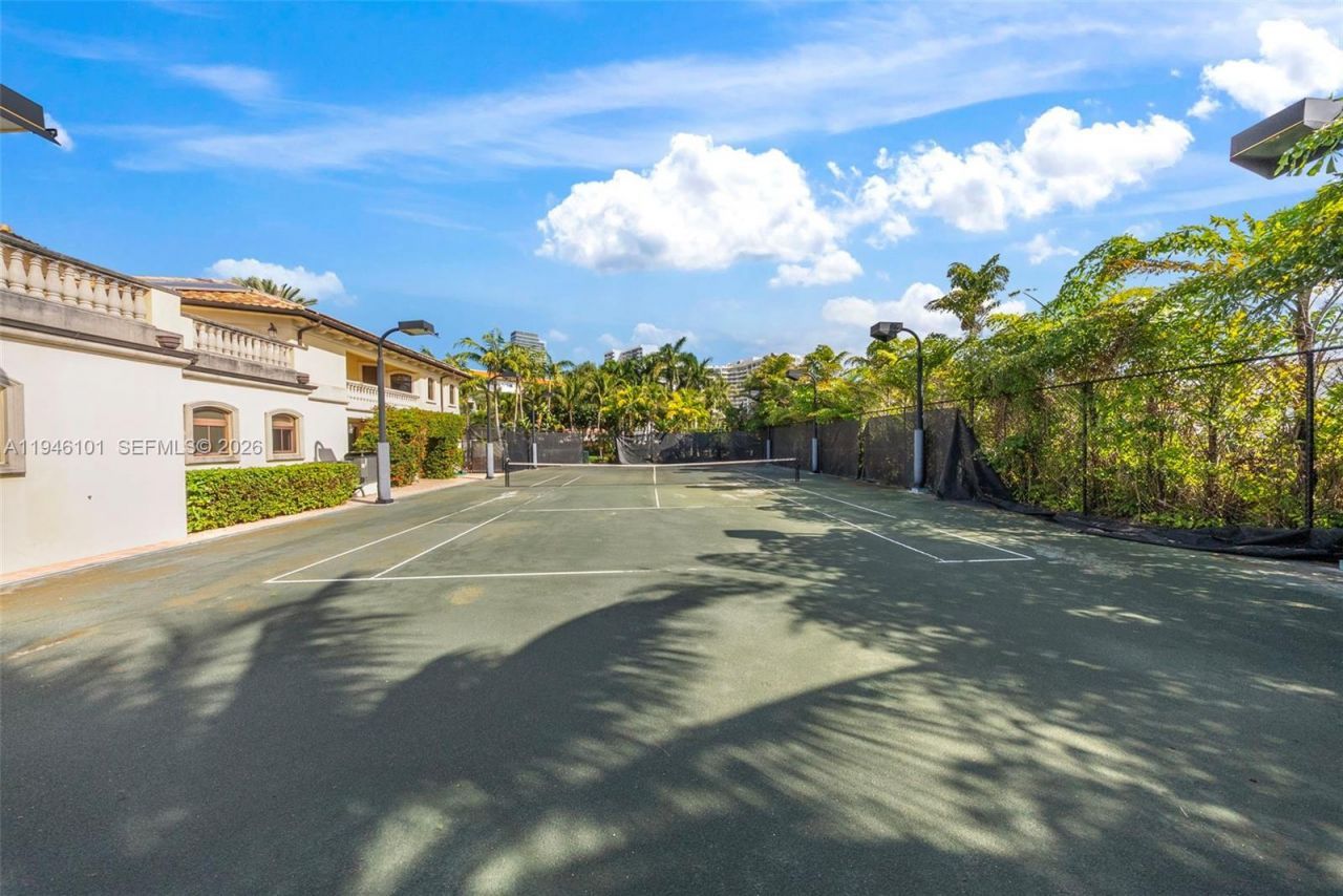 680 Golden Beach Dr , Golden Beach, FL 33160 Photo