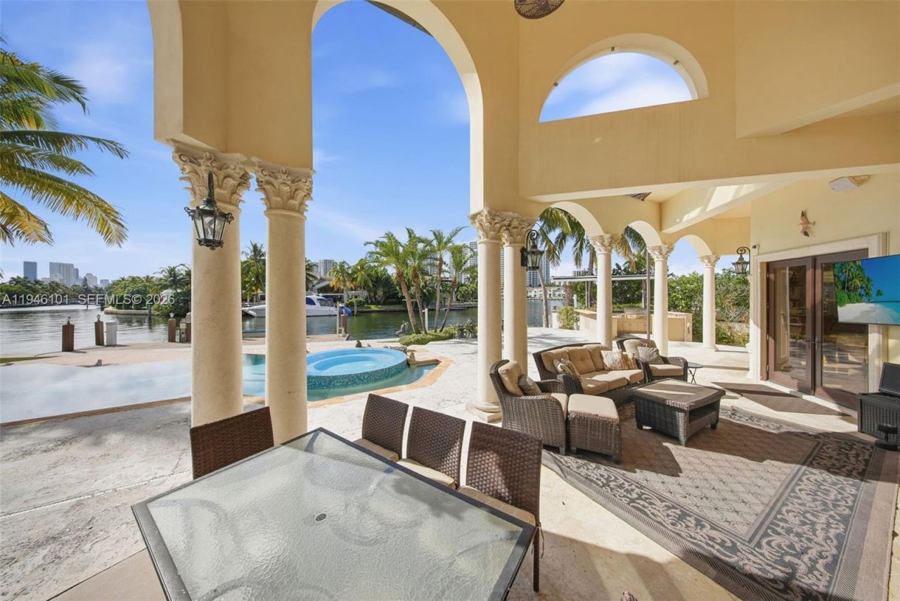 680 Golden Beach Dr , Golden Beach, FL 33160 Photo