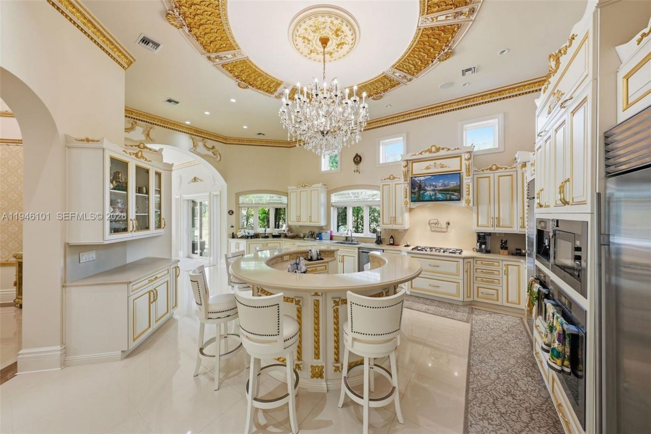 680 Golden Beach Dr , Golden Beach, FL 33160 Photo