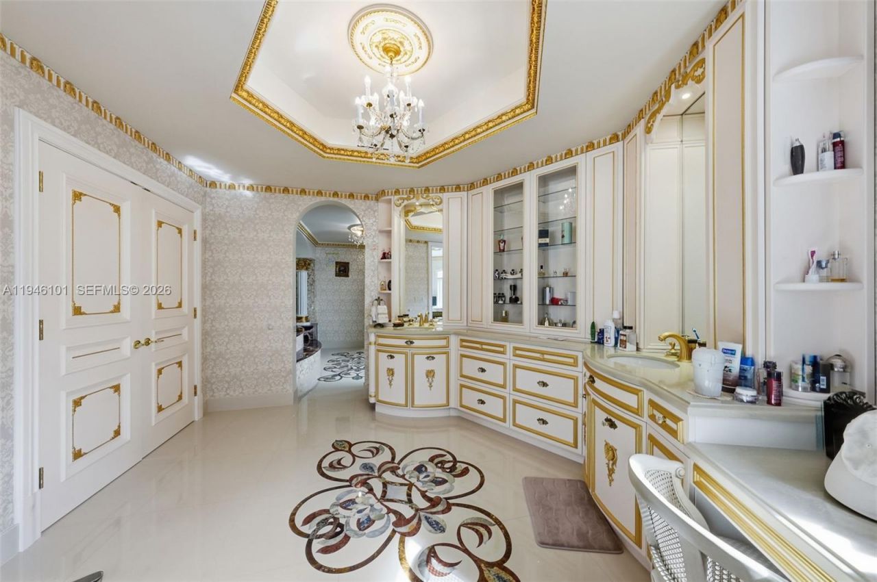 680 Golden Beach Dr , Golden Beach, FL 33160 Photo