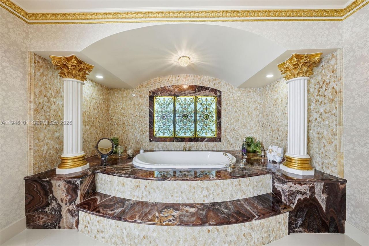 680 Golden Beach Dr , Golden Beach, FL 33160 Photo