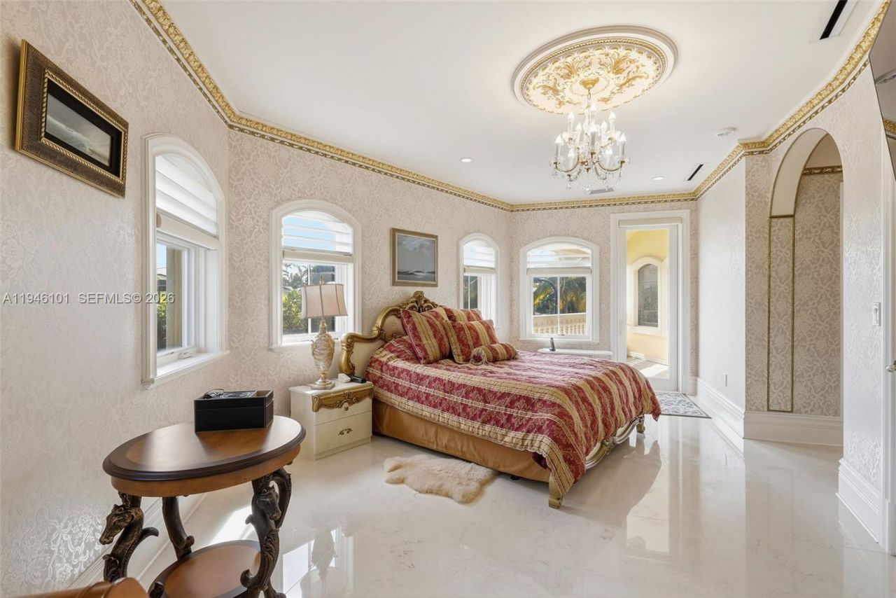 680 Golden Beach Dr , Golden Beach, FL 33160 Photo