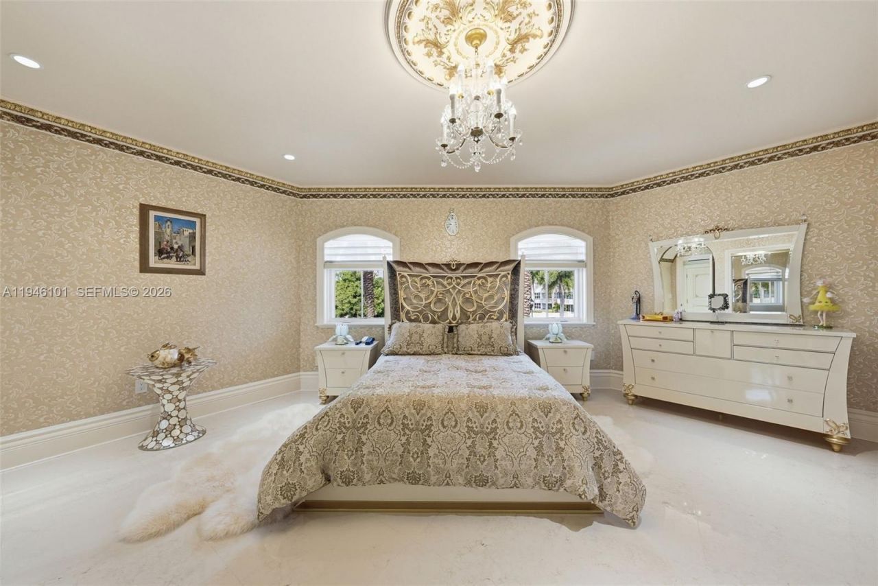 680 Golden Beach Dr , Golden Beach, FL 33160 Photo