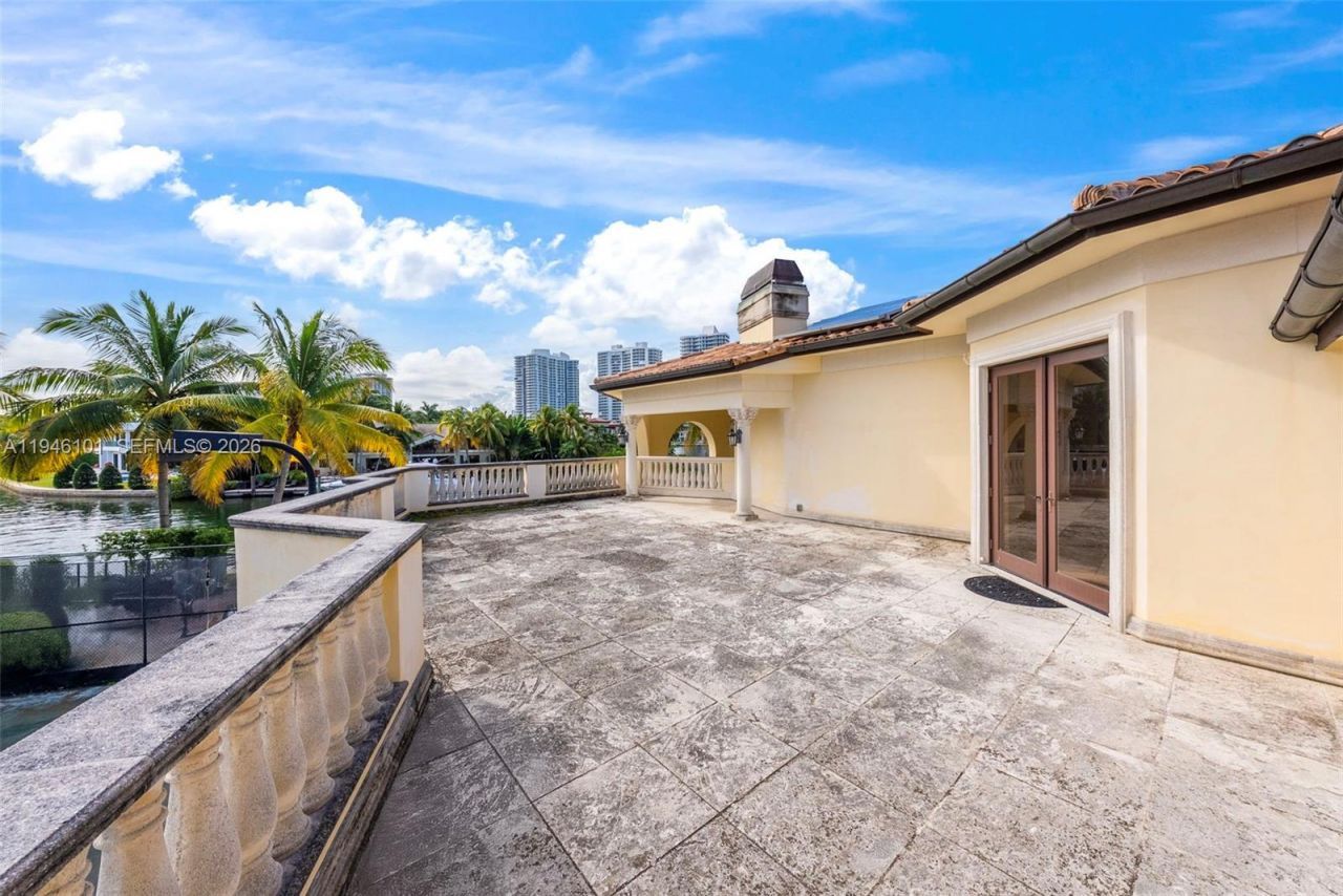 680 Golden Beach Dr , Golden Beach, FL 33160 Photo