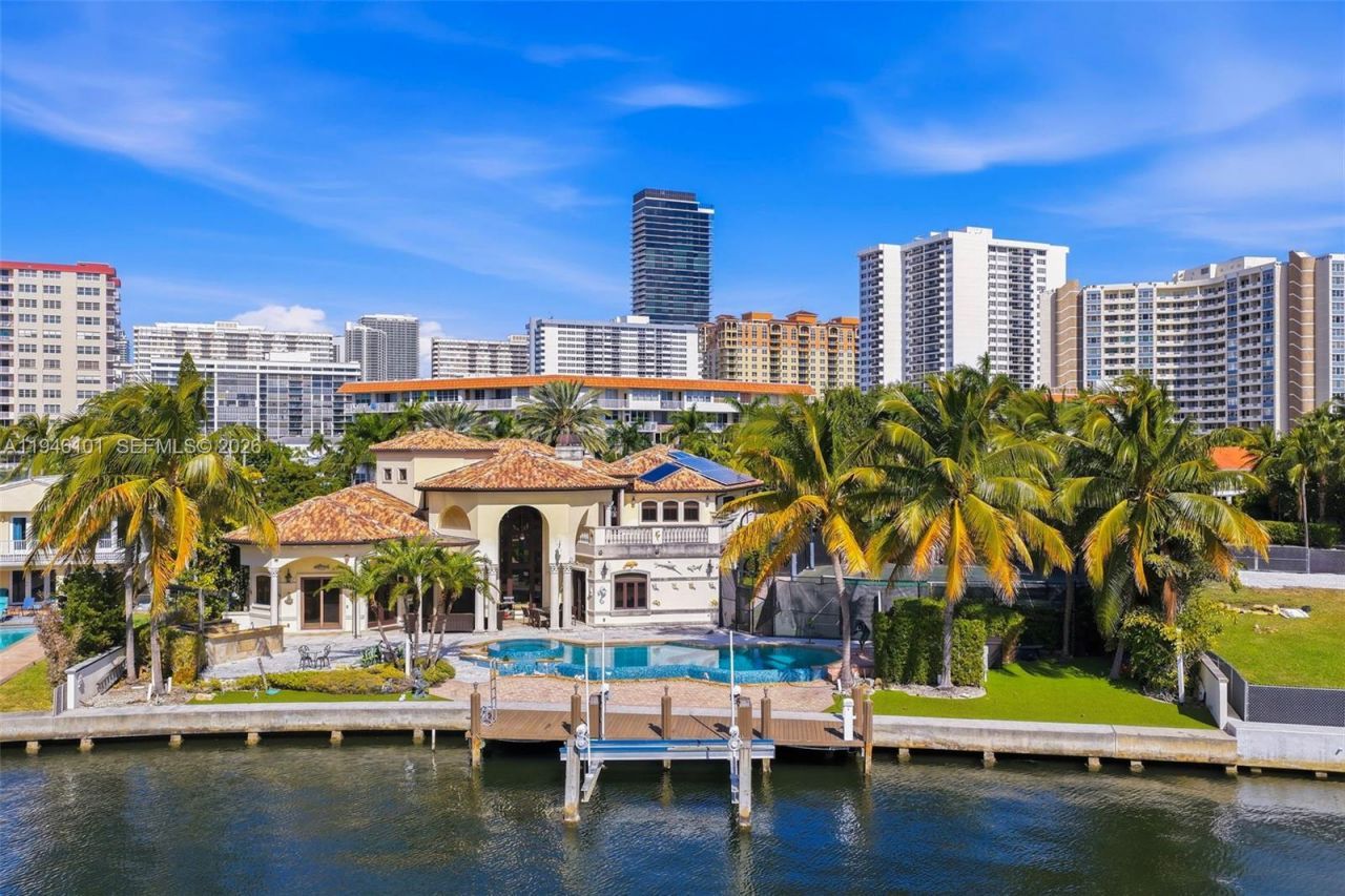 680 Golden Beach Dr , Golden Beach, FL 33160 Photo