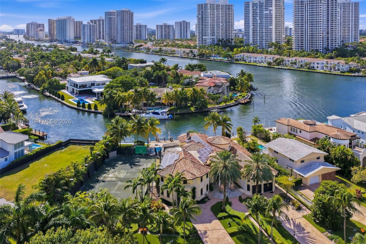 680 Golden Beach Dr , Golden Beach, FL 33160 Photo