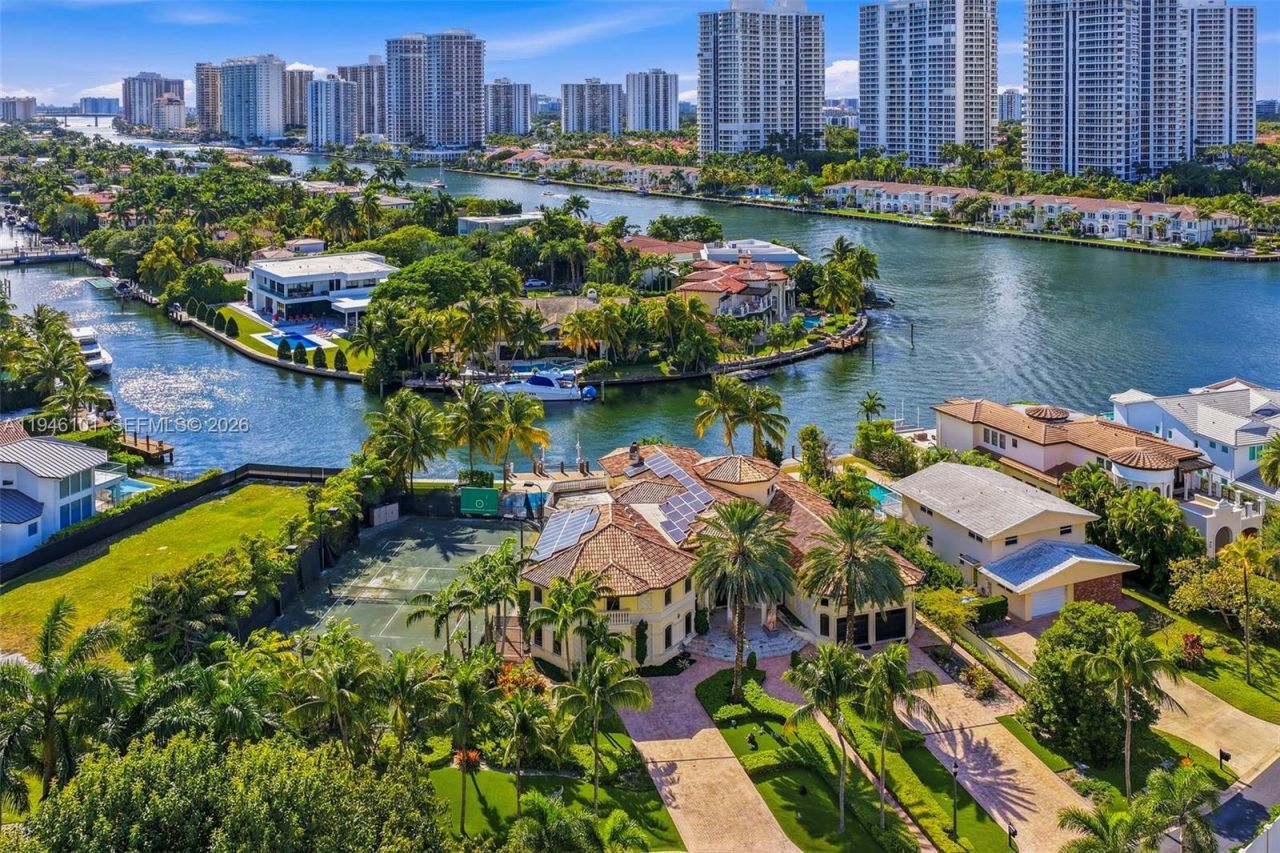 680 Golden Beach Dr , Golden Beach, FL 33160 Photo