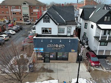 568 Niagara St Street, Buffalo, NY 14201