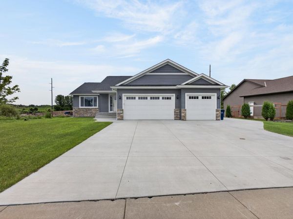 11411 Latham Lane, Chisago City, MN 55013