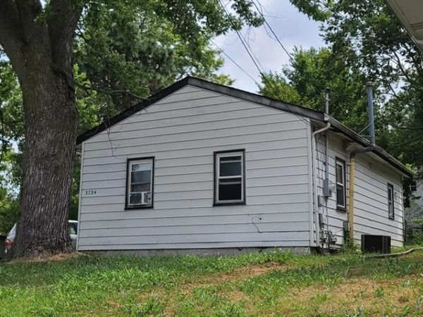 3724 Adie Road, St Ann, MO 63074