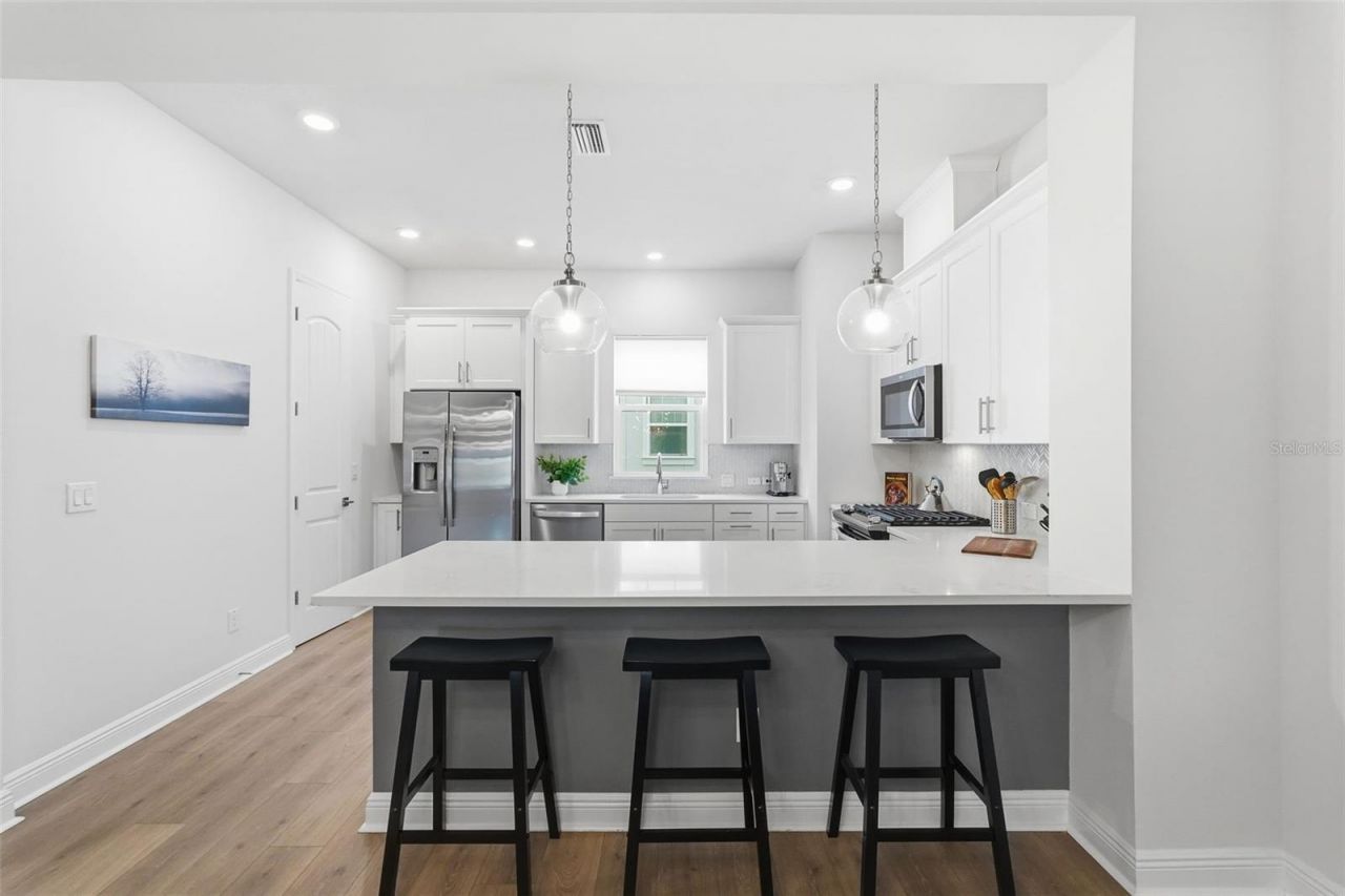 262 8th Street N, Saint Petersburg, FL 33701 Photo