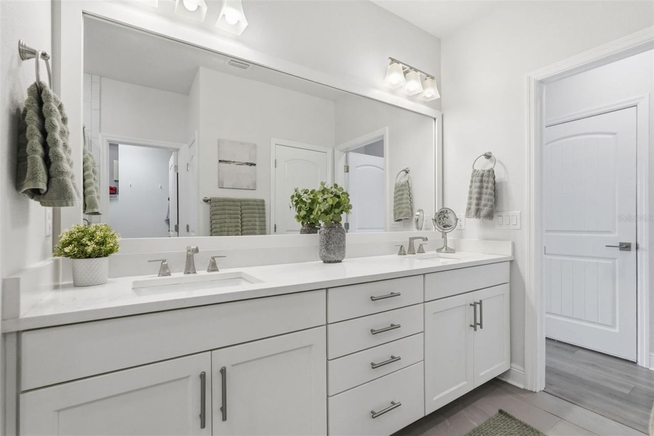 262 8th Street N, Saint Petersburg, FL 33701 Photo