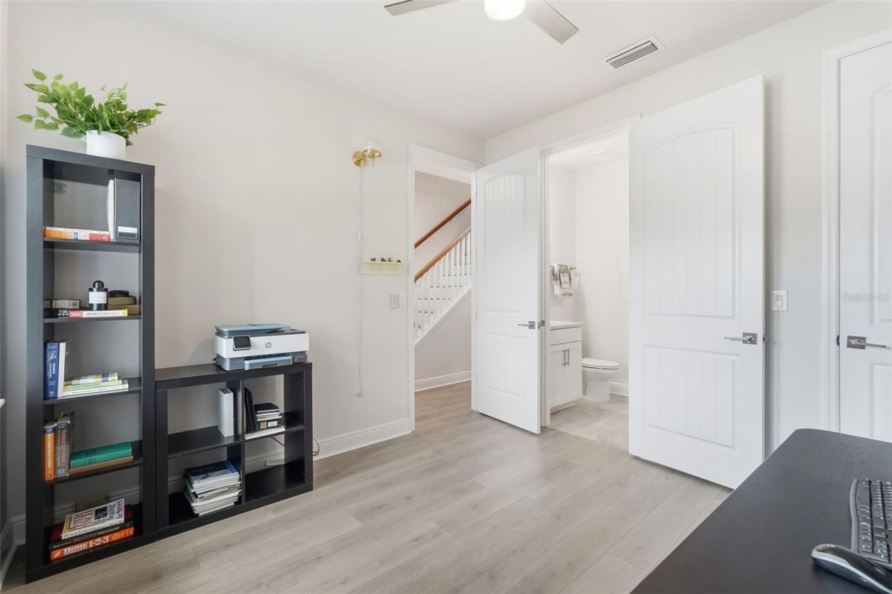 262 8th Street N, Saint Petersburg, FL 33701 Photo