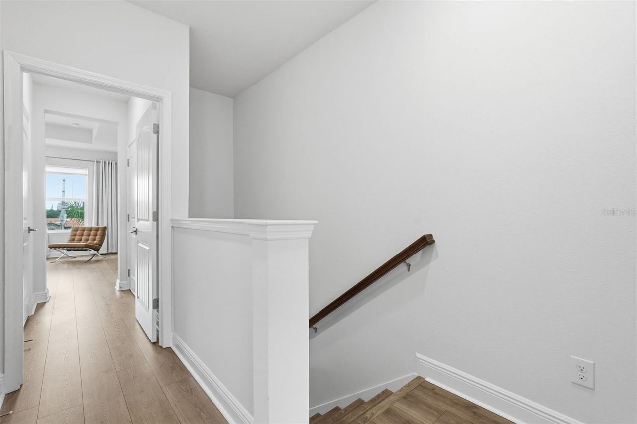 262 8th Street N, Saint Petersburg, FL 33701 Photo