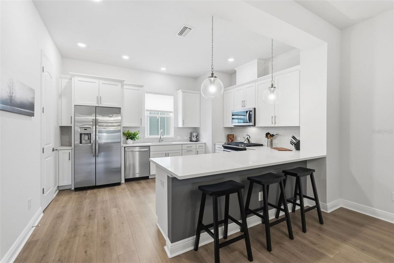 262 8th Street N, Saint Petersburg, FL 33701 Photo