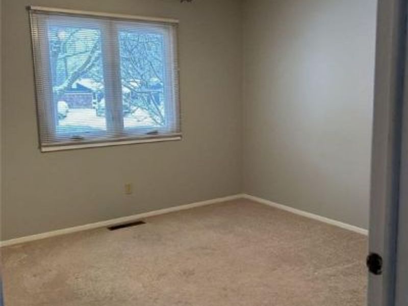 19617 Cross Trail N, Strongsville, OH 44136 Photo 17