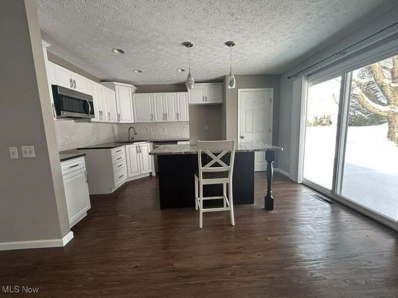 19617 Cross Trail N, Strongsville, OH 44136 Photo 21