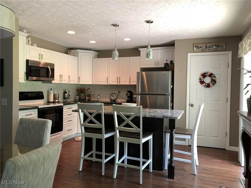 19617 Cross Trail N, Strongsville, OH 44136 Photo 4