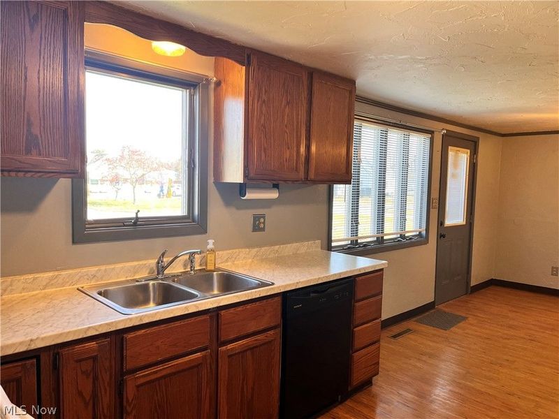 2130 E 44th Street, Ashtabula, OH 44004 Photo 3