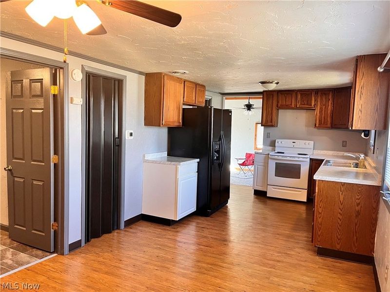 2130 E 44th Street, Ashtabula, OH 44004 Photo 4