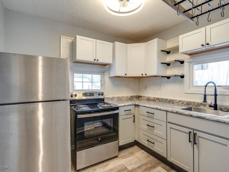 2643 Monroe Street, Lakemore, OH 44250 Photo 15