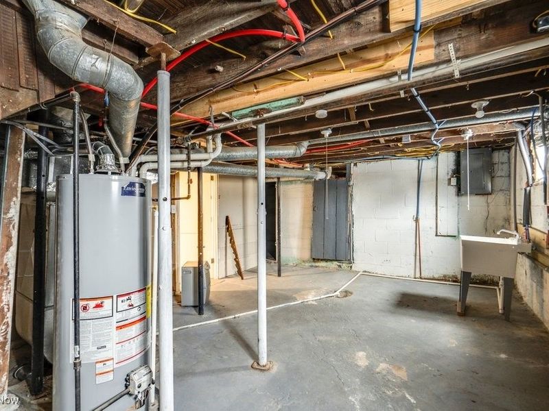 2643 Monroe Street, Lakemore, OH 44250 Photo 28