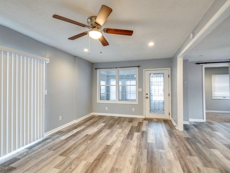 2643 Monroe Street, Lakemore, OH 44250 Photo 9