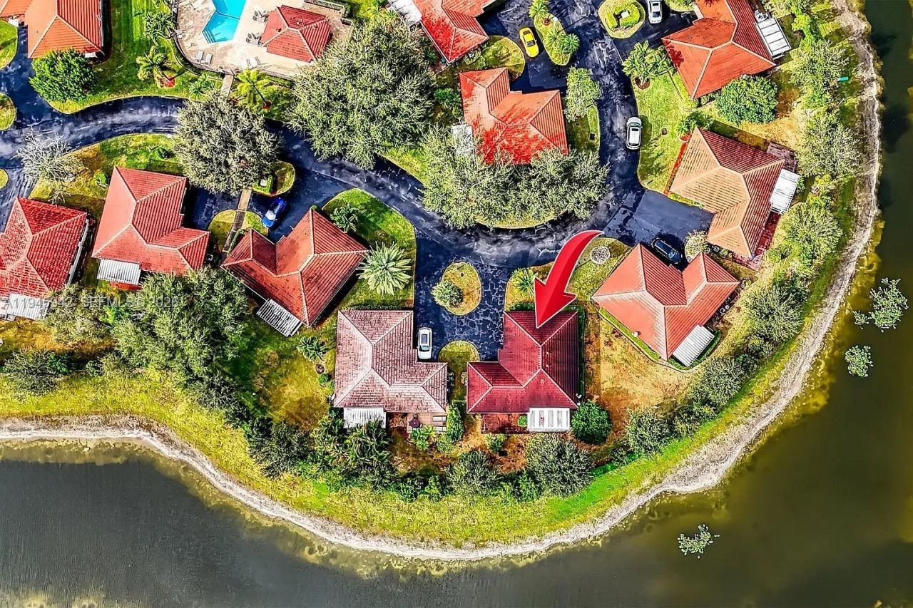 9065 Thunderbird Dr , Coral Springs, FL 33065 Photo